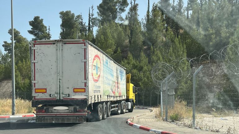 מזון וסיוע הומניטרי